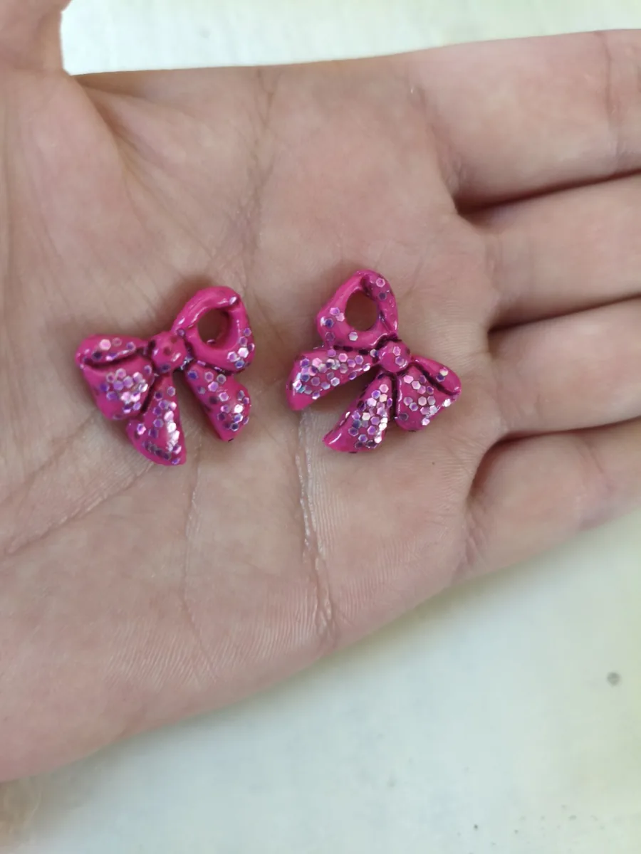 Pampilles petit noeud fushia – vue 3 – Fushia – Pâte polymère