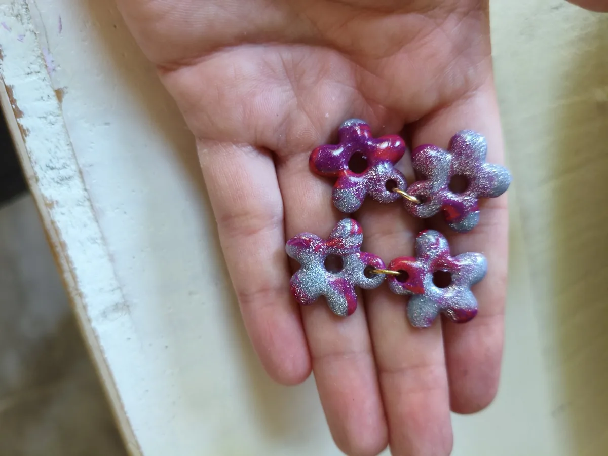 Double eleanore fushia métallisé – vue 3 – Métallisée fushia et violet – Pâte polymère