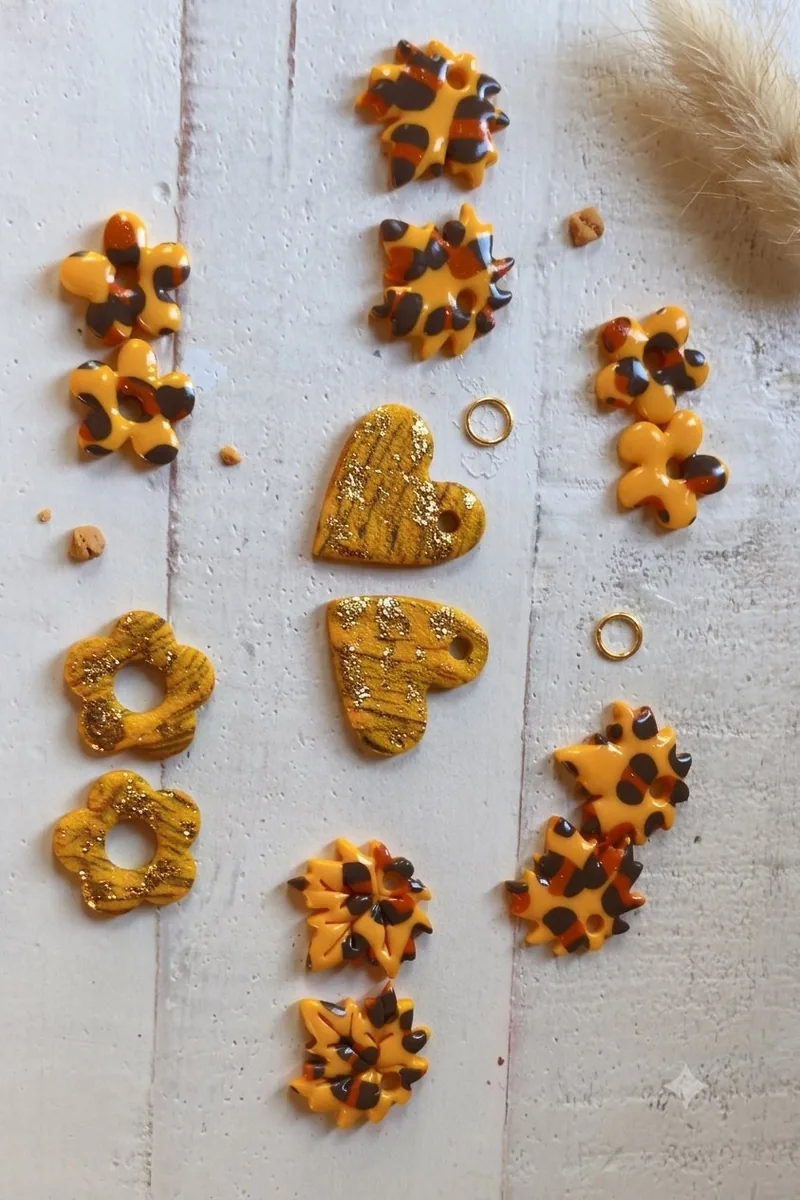 Eleanore savane – vue 3 – Jaune marron orange – Pâte polymère
