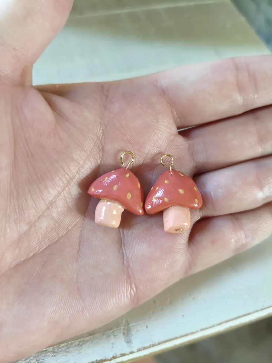 Pampilles champignons d automne – vue 2 – Beige, marron – Pâte polymère