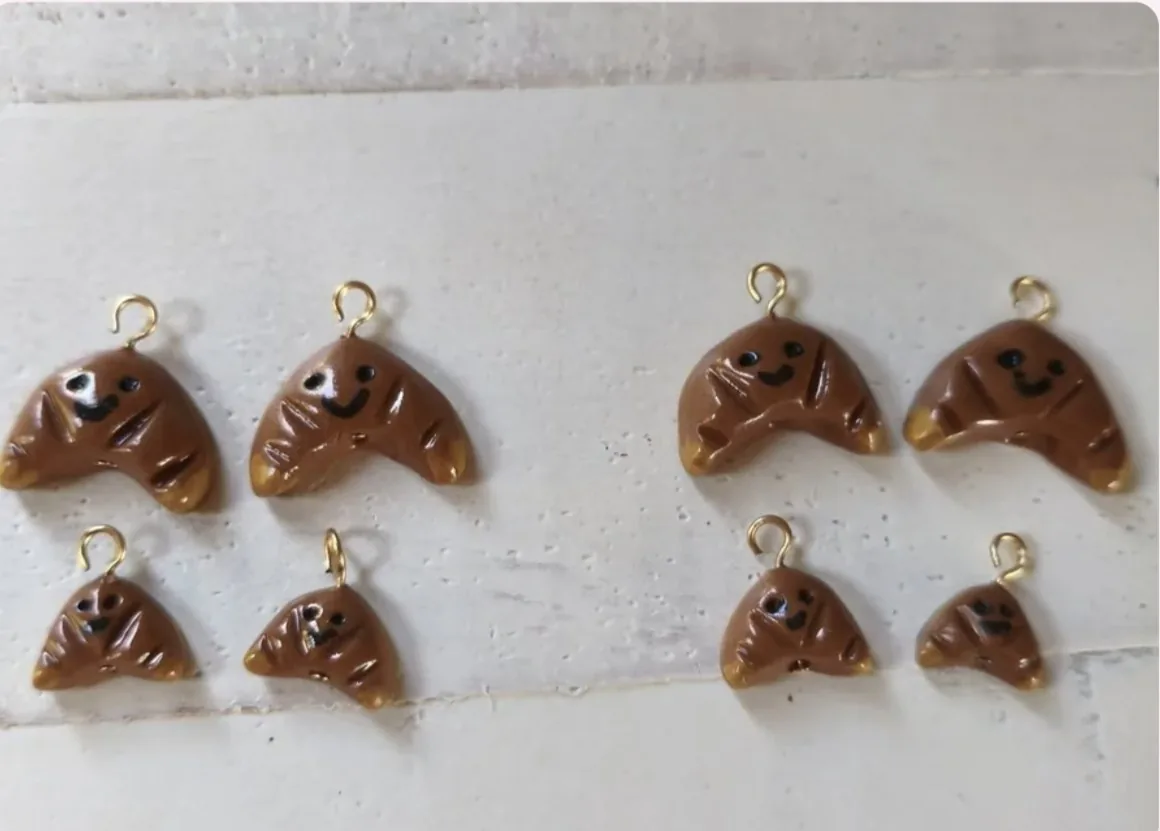 Pampilles croissant – vue 2 – Marron beige – Pâte polymère