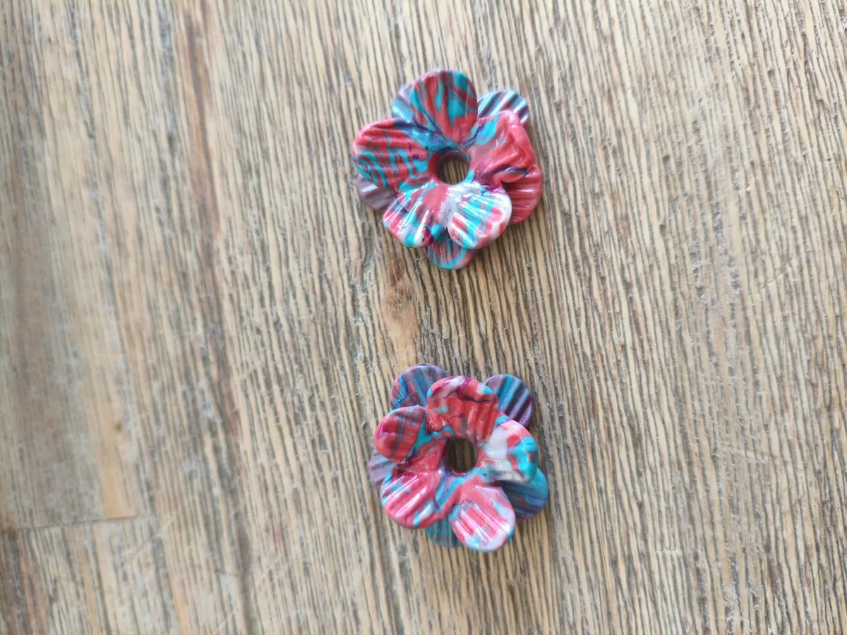 Emy rose poudrée – vue 2 – ROSE ,GRIS – Pâte polymère