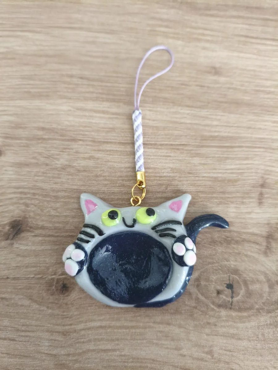 Worry stone, meowly cyrus – bijou artisanal bijoux de sac, worry stone