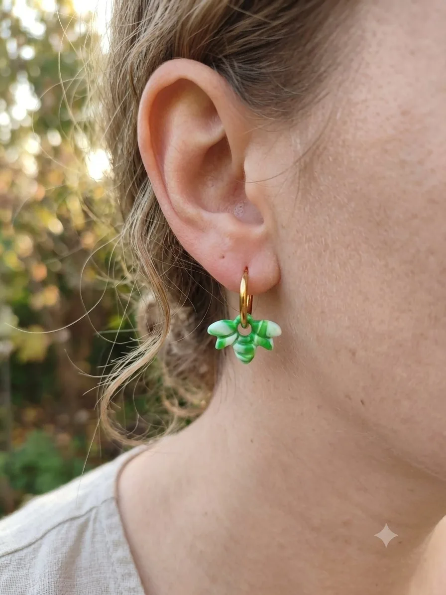 Mini abeille  – bijou artisanal printemps-été