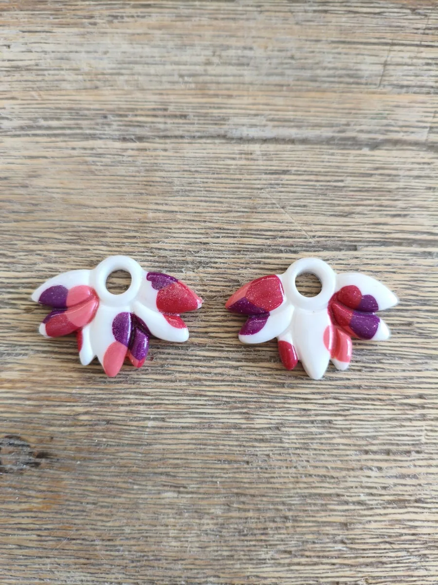cigales d été – vue 2 – blanc,fushia,rose – Pâte polymère