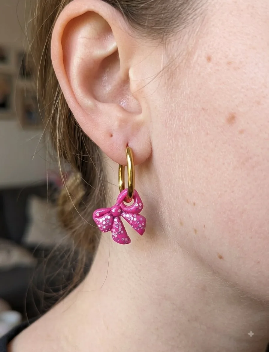 Pampilles petit noeud fushia  – bijou artisanal kawaii